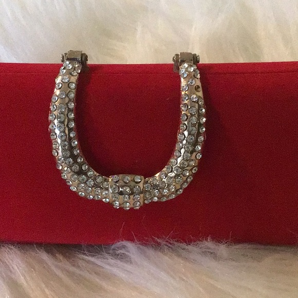 Clutch - Picture 2 of 6